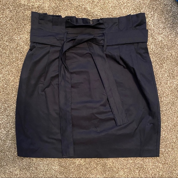 Navy Pleated Belted Miniskirt - Picture 3 of 5